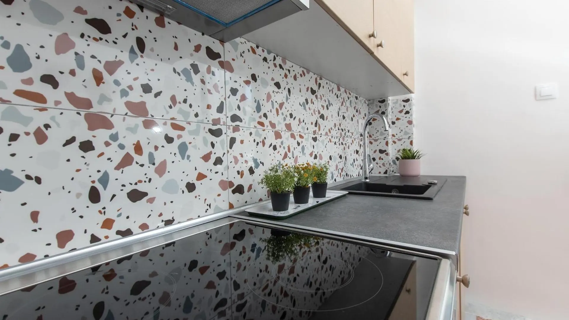 Houseloft Urban Retreat Apartment Thessaloniki 0*,